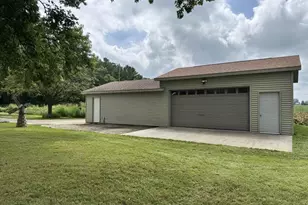 N5889 S Crystal Lake Rd, Beaver Dam, WI 53916 - Photo 11