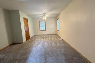 441 E Acorn Dr, Beloit, WI 53511 - Photo 17