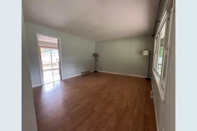441 E Acorn Drive, Beloit, WI 53511 - Photo 5