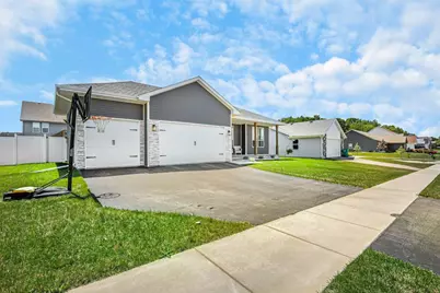 313 Cherry Street, Edgerton, WI 53534 - Photo 3