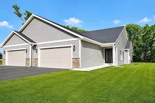 2241 &amp 2243 S Haborn Dr, Beloit, WI 53511 - Photo 17