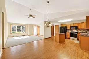 601 Viking View Dr, Reedsburg, WI 53959 - Photo 9