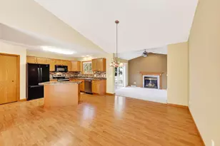 601 Viking View Dr, Reedsburg, WI 53959 - Photo 11