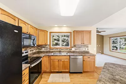 601 Viking View Drive #8, Reedsburg, WI 53959 - Photo 15