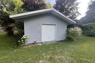 520 N Washington St, Wyocena, WI 53969 - Photo 25