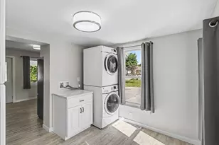 401 15th St, Baraboo, WI 53913 - Photo 17