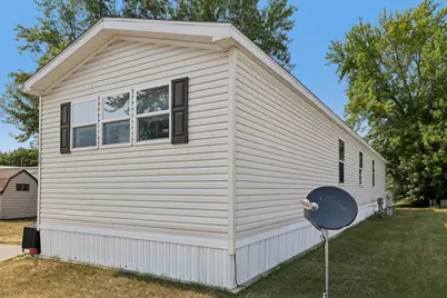 100 Crimson Drive, Reedsburg, WI 53959 - Photo 3