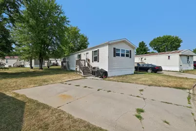 100 Crimson Drive, Reedsburg, WI 53959 - Photo 5
