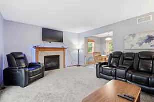 407 Kleine St, Deerfield, WI 53531 - Photo 3