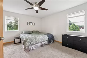 721 Grove St, Baraboo, WI 53913 - Photo 17