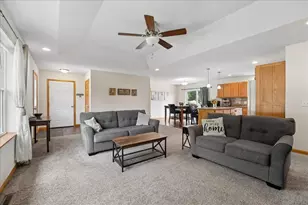 721 Grove St, Baraboo, WI 53913 - Photo 5
