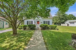 742 Lincoln St, Ripon, WI 54971 - Photo 1