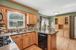 26 Sage Cir, Madison, WI 53704 - Photo 9