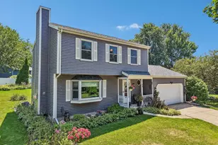 26 Sage Cir, Madison, WI 53704 - Photo 1