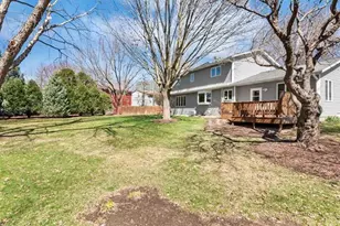 17 Park Crest Ct, Madison, WI 53711 - Photo 5