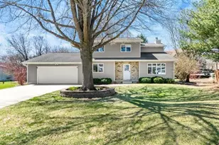 17 Park Crest Ct, Madison, WI 53711 - Photo 3