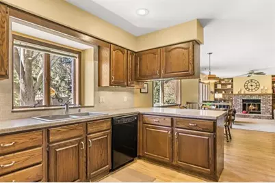 17 Park Crest Court, Madison, WI 53711 - Photo 11