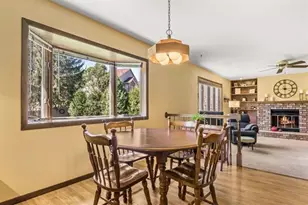 17 Park Crest Ct, Madison, WI 53711 - Photo 13