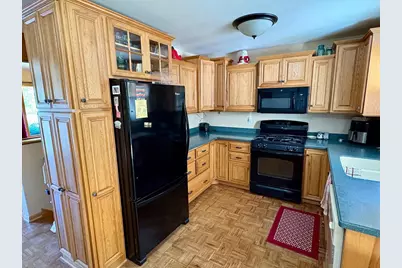 924 Walker Court, Sun Prairie, WI 53590 - Photo 7