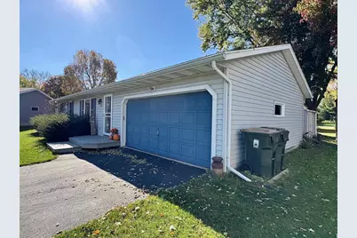 924 Walker Court, Sun Prairie, WI 53590 - Photo 3
