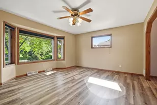 3966 Sunnyvale Dr, DeForest, WI 53532 - Photo 5