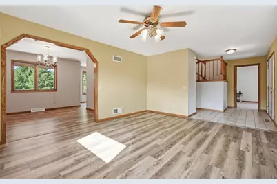 3966 Sunnyvale Drive, DeForest, WI 53532 - Photo 7