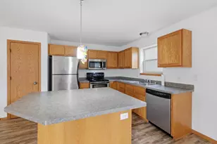 1587 Don Simon Dr, Sun Prairie, WI 53590 - Photo 9