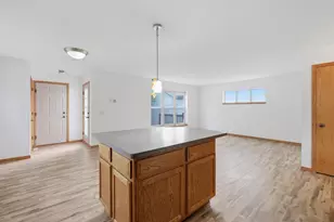 1587 Don Simon Dr, Sun Prairie, WI 53590 - Photo 13