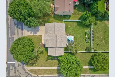 1398 Overlook Pass, Sun Prairie, WI 53590 - Photo 3