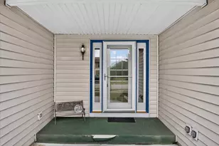 1223 Alpine Dr, Janesville, WI 53546 - Photo 3