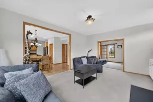 5685 Kinsale Dr, Fitchburg, WI 53711 - Photo 9