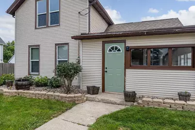 200 N Rutland Avenue, Brooklyn, WI 53521 - Photo 1