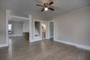 200 N Rutland Ave, Brooklyn, WI 53521 - Photo 5