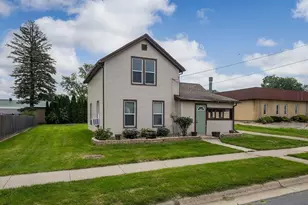 200 N Rutland Ave, Brooklyn, WI 53521 - Photo 3