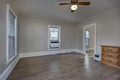 200 N Rutland Avenue, Brooklyn, WI 53521 - Photo 9