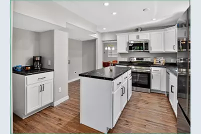 1846 Northwestern Avenue, Madison, WI 53704 - Photo 3