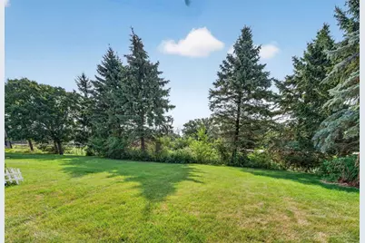 213 Broadway Drive, Sun Prairie, WI 53590 - Photo 17