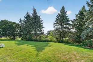 213 Broadway Dr, Sun Prairie, WI 53590 - Photo 17