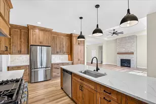 7691 Stonecrop Way, DeForest, WI 53532 - Photo 25