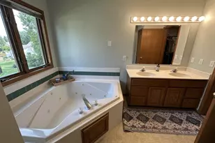 1643 Erin Hill, Stoughton, WI 53589 - Photo 27