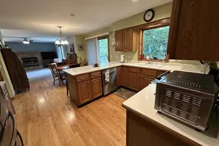 1643 Erin Hill, Stoughton, WI 53589 - Photo 9