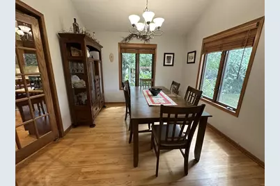 1643 Erin Hill, Stoughton, WI 53589 - Photo 7