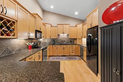 625 Nightingale Lane, Cottage Grove, WI 53527 - Photo 11