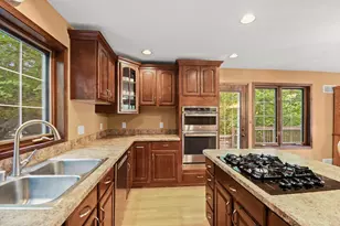 30329 Beachview Ln, Racine, WI 53185 - Photo 15
