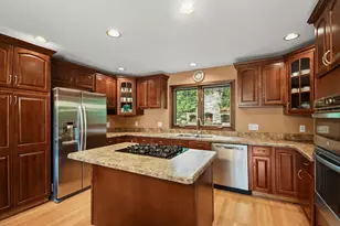 30329 Beachview Ln, Racine, WI 53185 - Photo 13