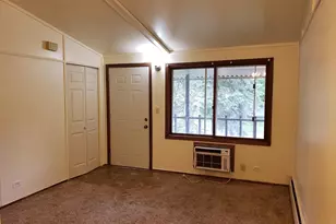324 N Elizabeth Ave, Jefferson, WI 53549 - Photo 9