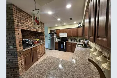 5578 Woodland Drive, Waunakee, WI 53597 - Photo 9