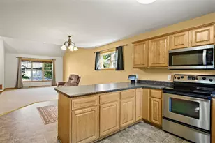 7215 Arctic Fox Dr, Madison, WI 53719 - Photo 17