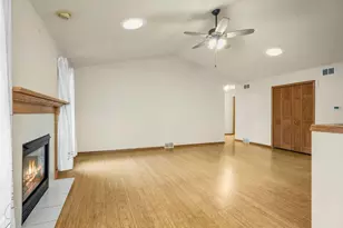 418 E Hill Pkwy, Madison, WI 53718 - Photo 9