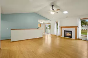 418 E Hill Pkwy, Madison, WI 53718 - Photo 7